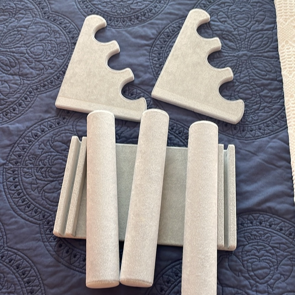 Elegant Jewelry Display Stand - Picture 4 of 4